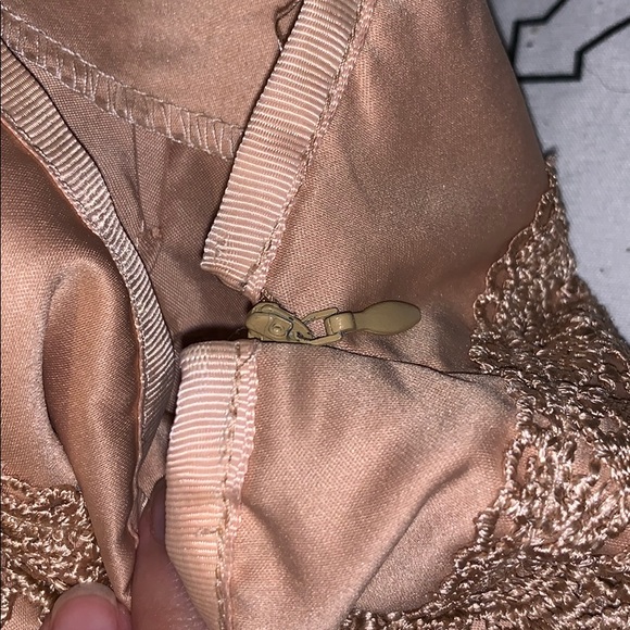 A pair of two lace shorts - Picture 3 of 3